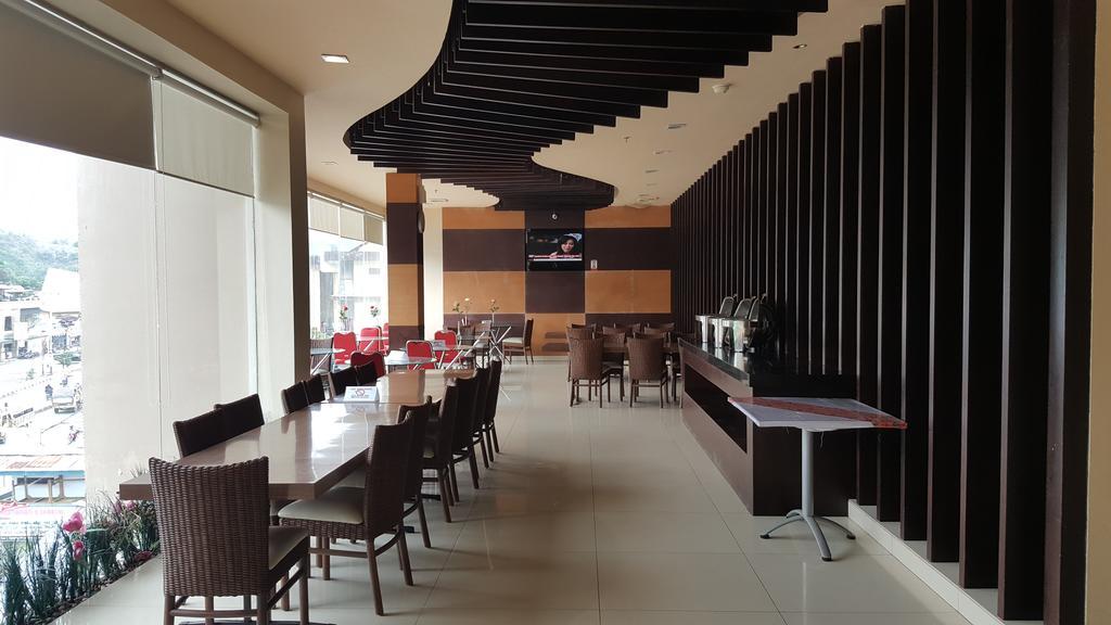 Hotel Matos Jayapura Extérieur photo