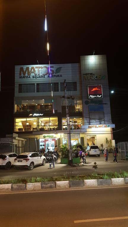Hotel Matos Jayapura Extérieur photo