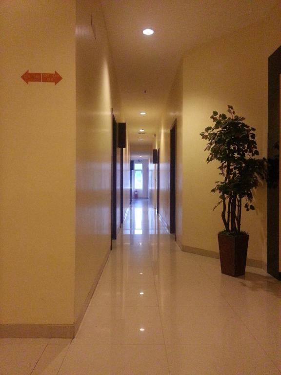 Hotel Matos Jayapura Extérieur photo