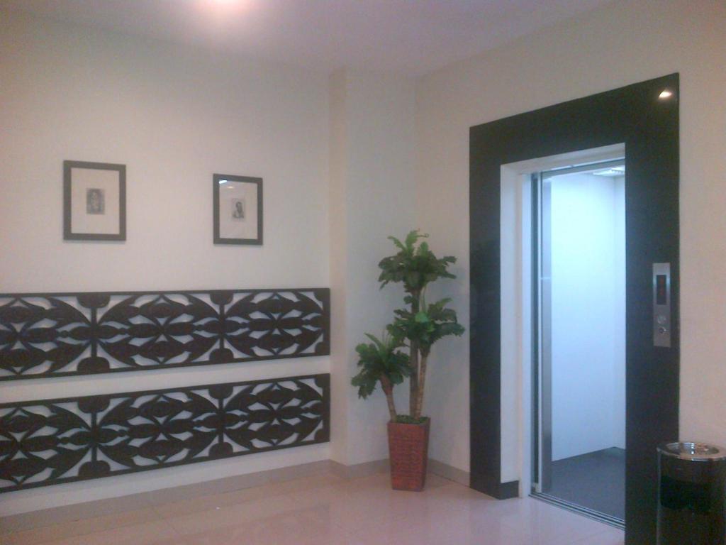 Hotel Matos Jayapura Extérieur photo